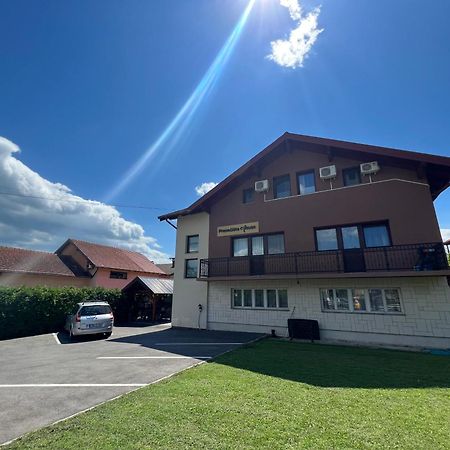 Prenociste-Sobe-Rooms-Aman Bihać Exteriör bild