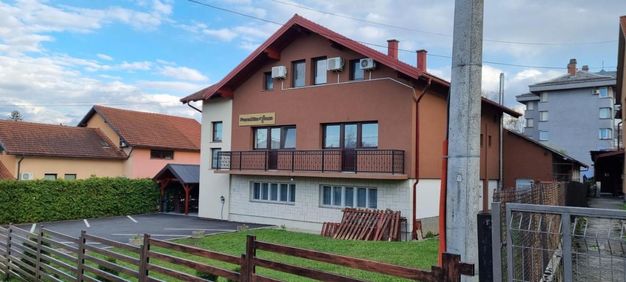 Prenociste-Sobe-Rooms-Aman Bihać Exteriör bild