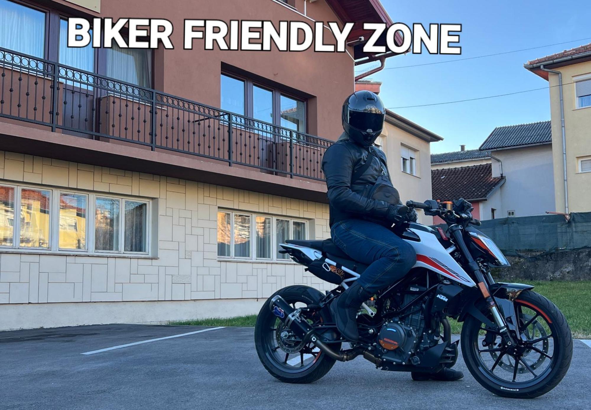 Prenociste-Sobe-Rooms-Aman Bihać Exteriör bild