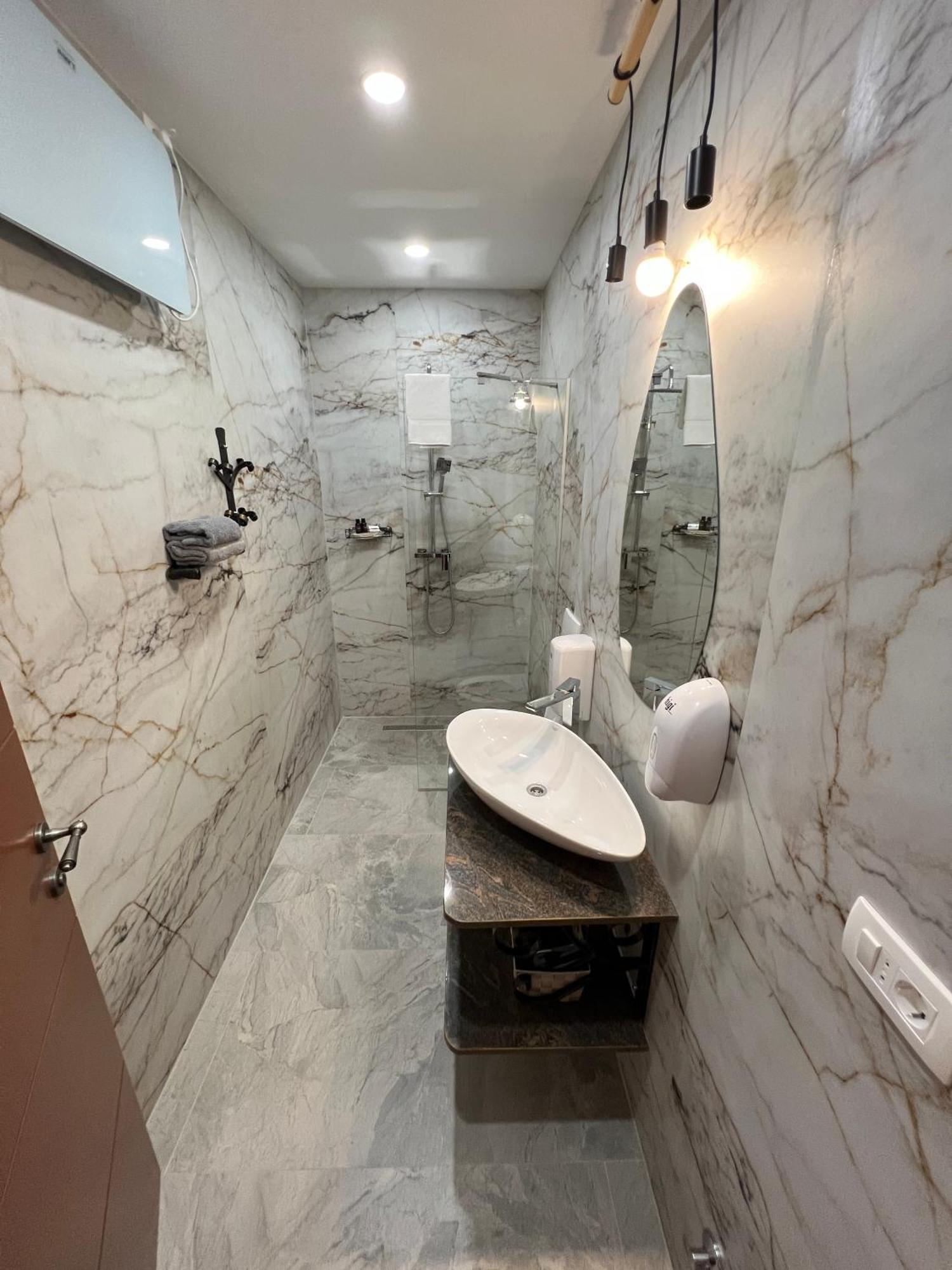 Prenociste-Sobe-Rooms-Aman Bihać Exteriör bild