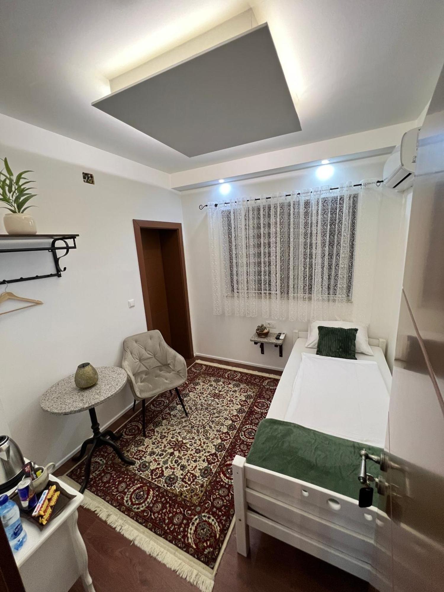 Prenociste-Sobe-Rooms-Aman Bihać Exteriör bild