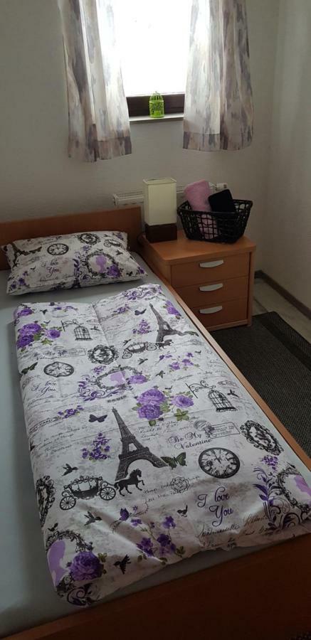 Prenociste-Sobe-Rooms-Aman Bihać Exteriör bild