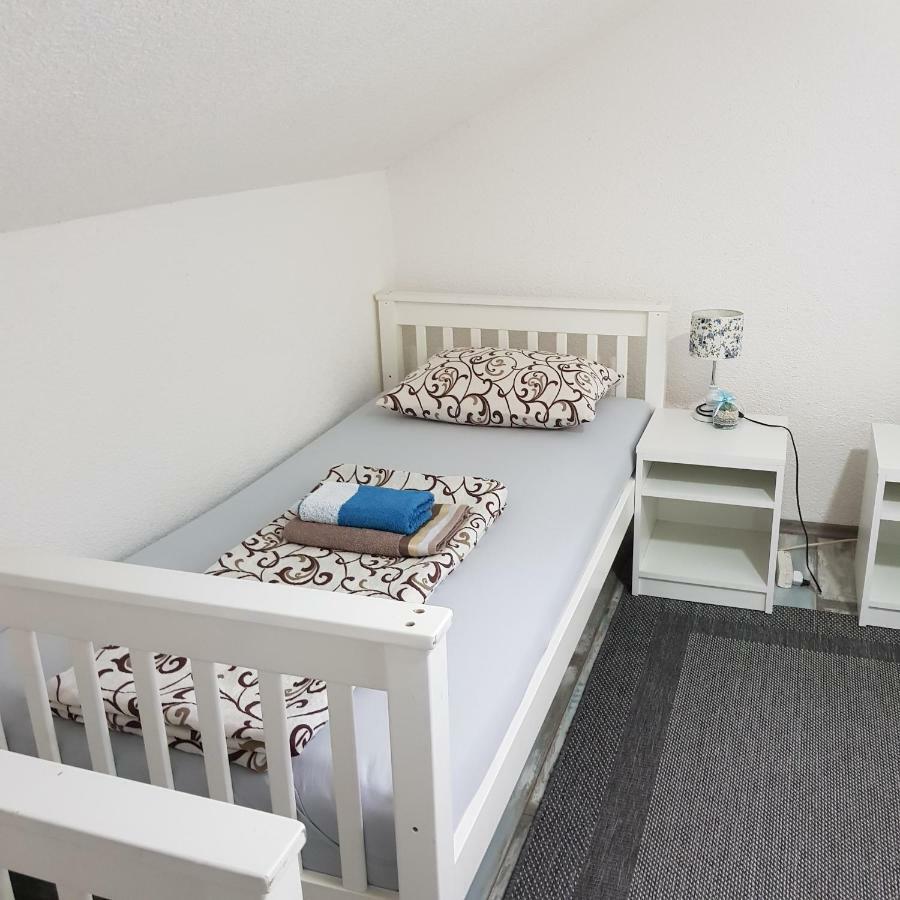 Prenociste-Sobe-Rooms-Aman Bihać Exteriör bild
