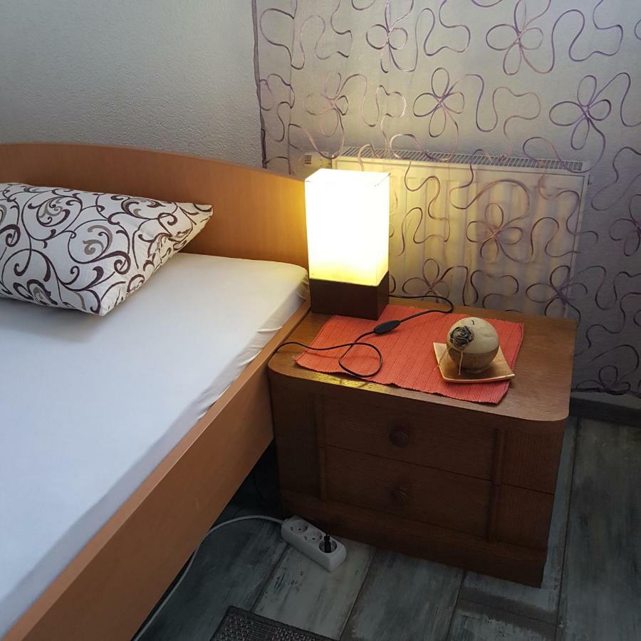 Prenociste-Sobe-Rooms-Aman Bihać Exteriör bild