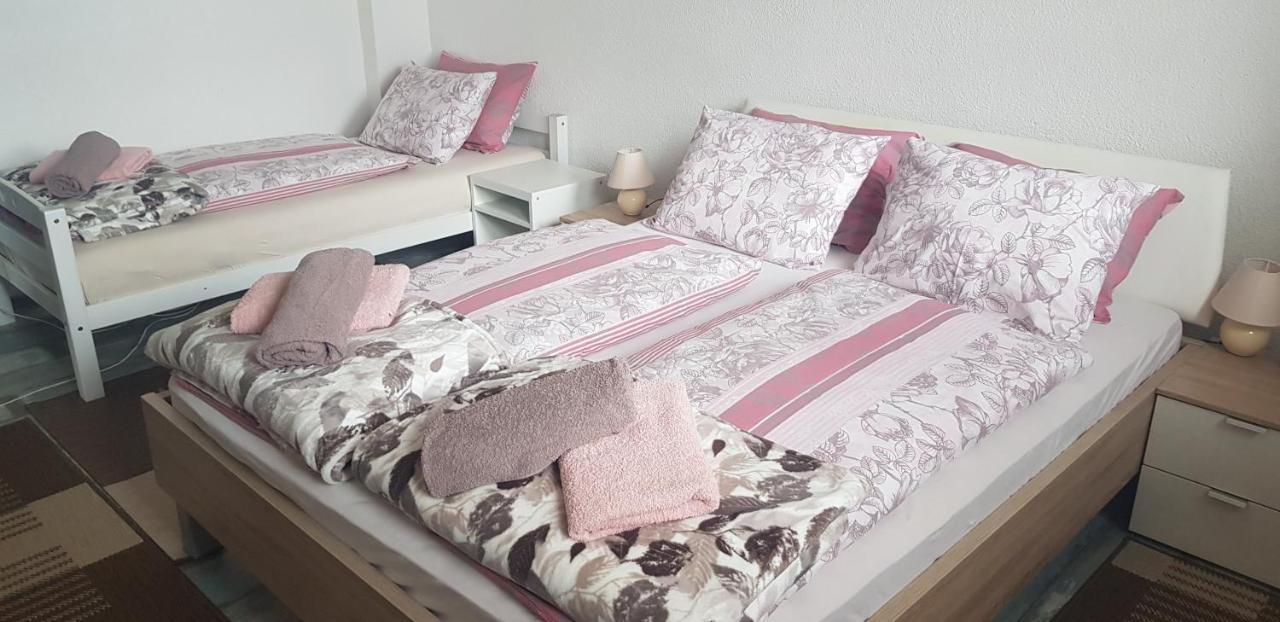Prenociste-Sobe-Rooms-Aman Bihać Exteriör bild